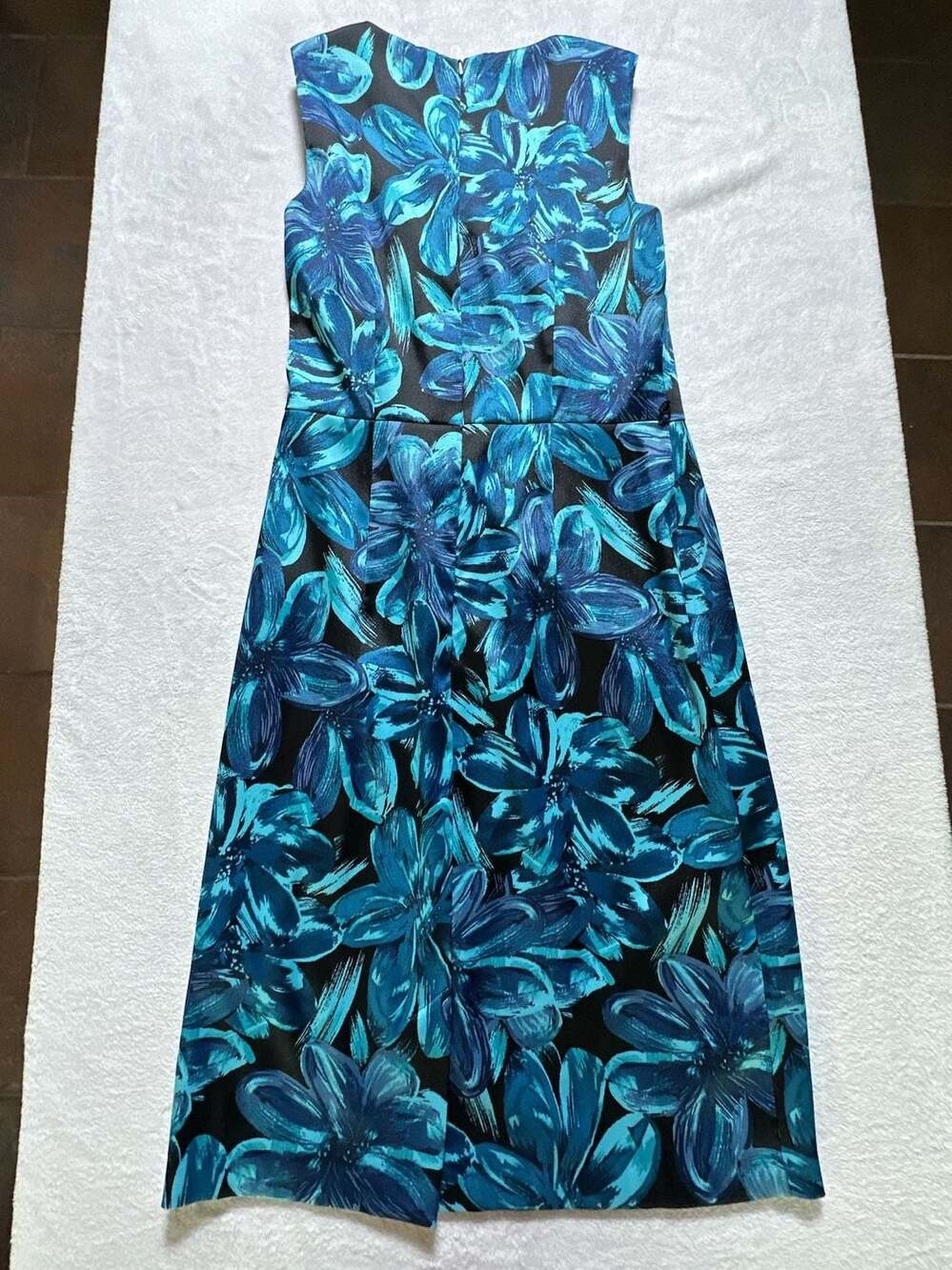 Dress Barn Blue Floral Sleeveless Sheath Dress Size 4 - Picture 4 of 4